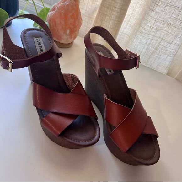 Steve Madden Brown Leather Crisscross Wedge Sandals Women’s 9.5 - Picture 3 of 6